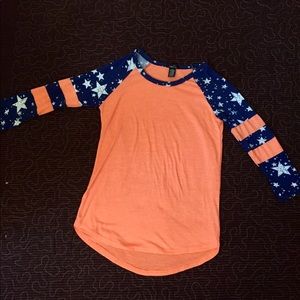 NWOT starry rue21 shirt: bright and summery!